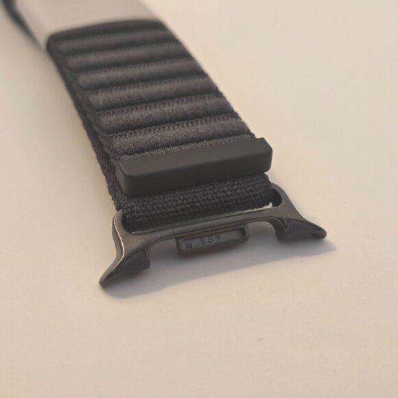 Samsung Galaxy Watch8 Fabric Band (Graphite, S/M, New) - Picture 3 of 6